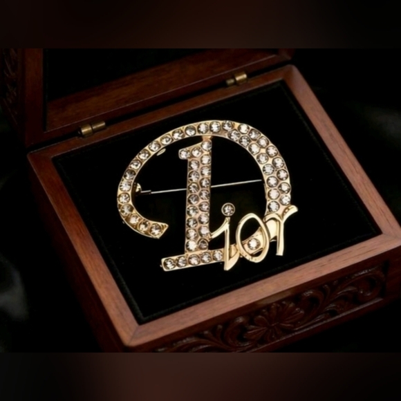 Dior Style Brooch - Picture 3 of 6